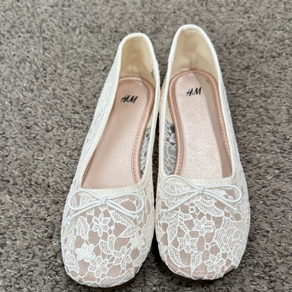 H&M girls  White Lace Flats